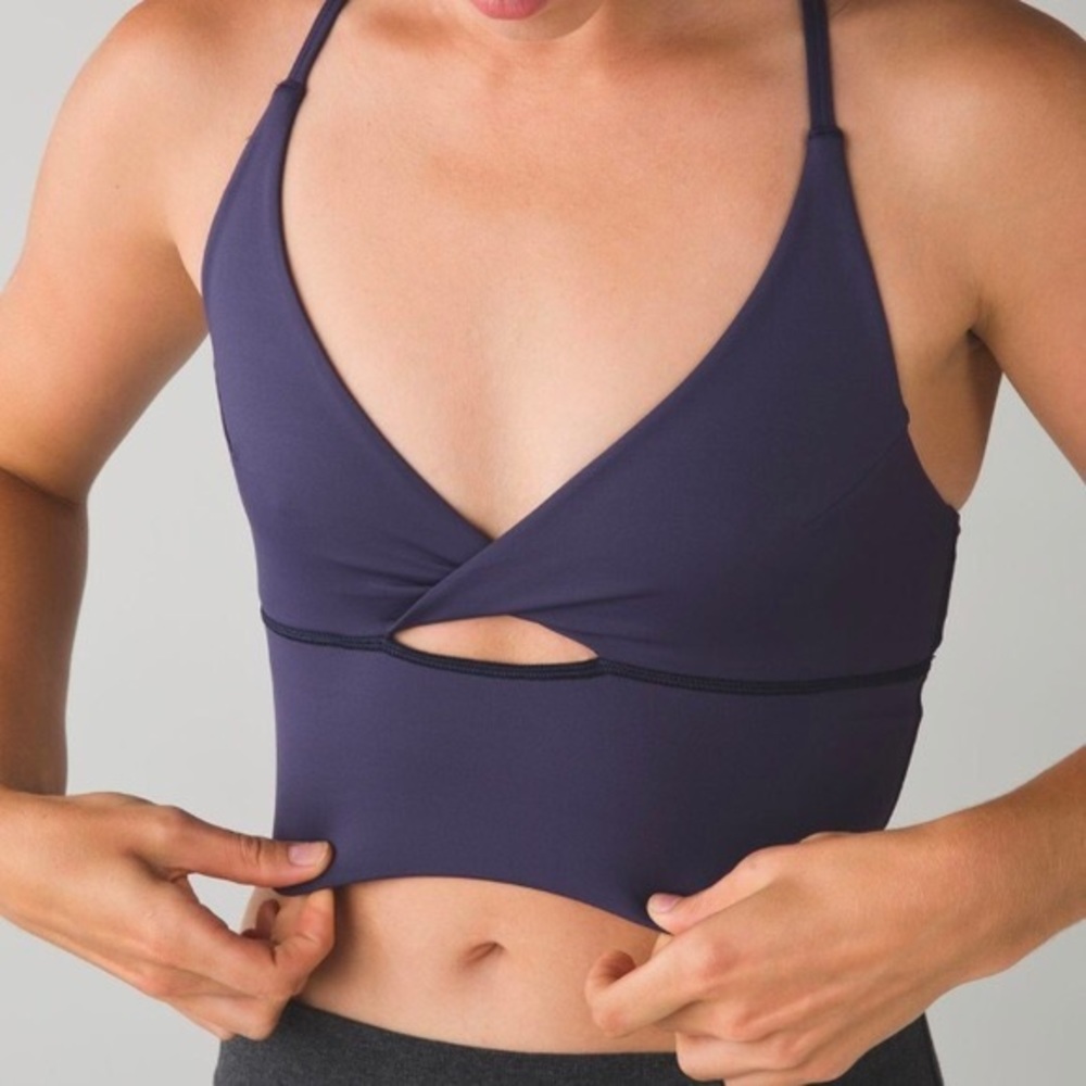 Lululemon Twist Sports Bra - size 2